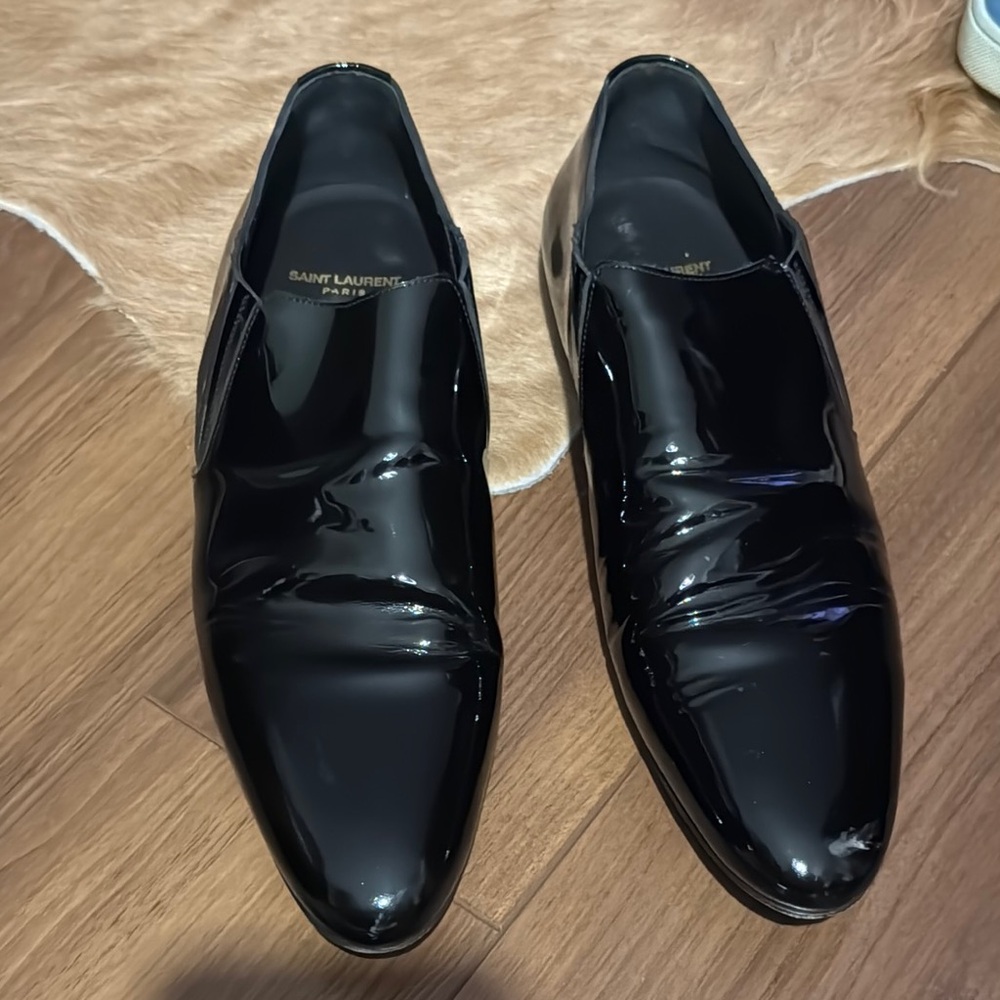 Saint Laurent Black Leather Loafers Sleek Design
